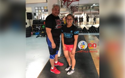 <p><strong>INCENTIVE</strong>. Olympic gold medalist Hidilyn Diaz will get a P200,000 cash incentive from Angeles City Mayor Carmelo Lazatin Jr. The mayor said on Tuesday (July 27, 2021) that Diaz has a home at the Decca Clark Resort and Residences in Barangay Sapangbato, Angeles City. <em>(File photo courtesy of the Angeles City Information Office)</em></p>