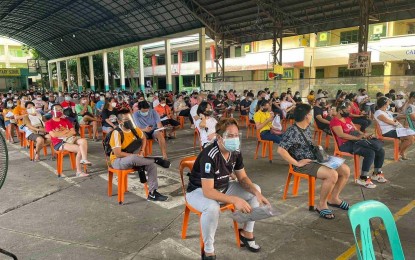 <p><strong>ORDERLY.</strong> Long lines at Manila vaccination hubs that begin even before sunrise are gone since the city implemented the appointment system on Sunday (Aug. 8, 2021). Manila has 15 daytime sites and three schools for 24/7 vaccination. <em>(Photo courtesy of Manila-PIO)</em></p>