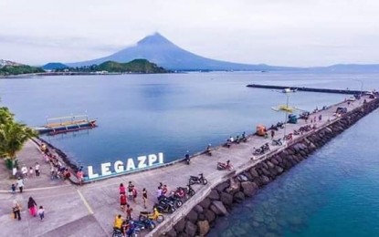 <p>The Legazpi City Boulevard<em> (Photo courtesy of Legazpi City government)</em></p>