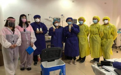 <p><strong>BEST FOR BABIES.</strong> Dr. Jose N. Rodriguez Memorial Hospital in Bagong Silang, Caloocan City receives three liters of pasteurized breast milk from the Quezon City Human Milk Bank on Aug. 11, 2021. Most of the donated milk will be for babies whose mothers are in quarantine because of Covid-19. <em>(Photo courtesy of QCHMB)</em></p>