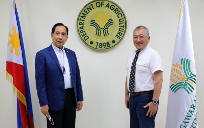 <p>Department of Agriculture Secretary William Dar (left) and Japan Agricultural Exchange Council senior local coordinator Toshiharo Sato <em>(Photo courtesy of DA)</em> </p>