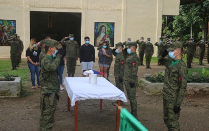 <p><strong>FINAL RESPECTS.</strong> The troops of the Army's 1st Infantry Division (1ID) on Tuesday (Sept. 7, 2021) render full military honors to Brig. Gen. Bagnus Gaerlan Jr., 1ID assistant division commander, who died of Covid-19. The remains of Gaerlan were cremated in compliance to the government's guidelines in handling the remains of a Covid-19 positive case. <em>(Photo courtesy of the 1ID Public Affairs Office)</em></p>