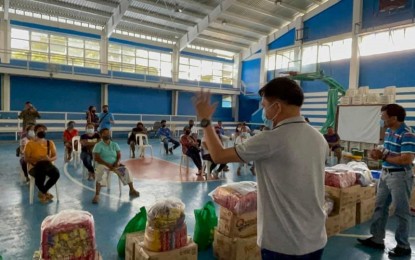 <p><strong>LIVELIHOOD PROGRAM.</strong> The three-day distribution to the third batch of beneficiaries of the Livelihood Seeding Program-Negosyo sa Barangay in Oriental Mindoro ended on Sept. 2, 2021. A total of 111 micro-enterprises, mostly in indigenous peoples communities, in Naujan, Baco, Calapan City, and Bongabong received livelihood packages from the Department of Trade and Industry. <em>(Photo courtesy of DTI)</em></p>