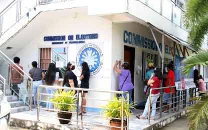 Comelec extends voter registration from Oct. 11-30