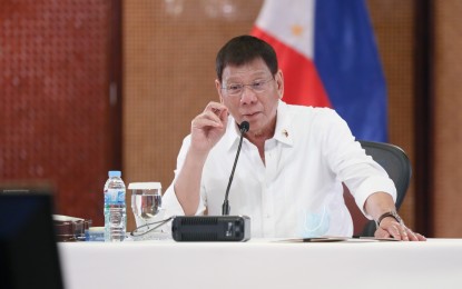 Duterte congratulates 3 PSG members who passed Bar exams