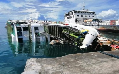 <p>M/V Lite Ferry 3 <em>(PNA photo by Elvie Roa)</em></p>