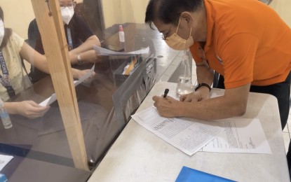 <p><strong>COC FILING</strong>. Former Iloilo City mayor Joe III Espinosa files his certificate of candidacy (COC) for the congressional seat of the lone district of Iloilo City on Oct. 8, 2021. Iloilo City Comelec Elections Assistant Jonathan Sayno on Saturday (Oct. 9, 2021) said the eight-day filing of COCs went smoothly amid the restrictions that needed to be observed due to the pandemic. <em>(Photo courtesy of Joe III Espinosa)</em></p>