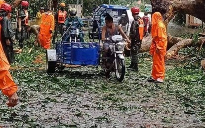 <p><strong>AFTERMATH. </strong>Authorities including national government agencies work together in the clearing operations in La Union province following the onslaught of Severe Tropical Storm Maring. The provincial government declared a state of calamity on Friday (Oct. 15, 2021). <em>(Photo courtesy of Province of La Union) </em></p>