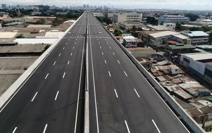 <p><strong>EXPRESSWAY.</strong> The NLEX Harbor Link Segment 10 opened to motorists on Feb 26, 2019. Around 30,000 motorists use it daily and can decrease travel time from Valenzuela City to C-3 in Caloocan from one hour to just about five minutes, according to the Department of Public Works and Highways.<em> (Photo courtesy of Mark Villar Facebook)</em></p>