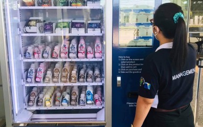 <p><strong>CARABAO MILK VENDO. </strong>The Philippine Carabao Center launched on Wednesday (Oct. 27, 2021) at the Science City of Muñoz, Nueva Ecija its 24/7 oneSTore.ph vending machine containing ready-to-consume dairy carabao products. The project is in partnership with the Department of Science and Technology and Central Luzon State University. (<em>Photo from DA-PCC) </em></p>