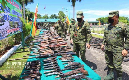 Army chief joins 6ID demilitarization of enemies' firearms