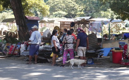<p><strong>RELOCATION.</strong> Public cemetery vendors gather their things as they voluntarily demolish their stalls inside Bolonsory Memorial Park, a public cemetery in Cagayan de Oro City. The public cemetery will undergo rehabilitation and renovation. <em>(Photo courtesy of CDO CIO)</em></p>