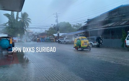 <p><strong>HEAVY RAINS.</strong> Overcast skies cover Surigao City as the city government placed the locality under the Alert Level 2 on Tuesday afternoon (Nov. 9, 2021) due to heavy rains. The municipal disaster risk reduction management offices in some towns in Agusan del Sur are also monitoring the water levels of rivers that could be affected by the tail end of the frontal weather system. <em>(Photo grabbed from RPN DXKS Surigao FB Page)</em></p>