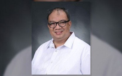 <p><strong>TRUTH REVEALED</strong>. Assistant Prosecutor Flosemer Chris Gonzales, spokesperson for the Western Visayas Regional Task Force to End Local Communist Armed Conflict (RTF6-ELCAC) said the death of Chad Booc in an encounter with government troops in Barangay Andap, New Bataan, Davao de Oro on Thursday (Feb. 24, 2022) has unmasked the pattern of lies and deception of the Communist Party of the Philippines-New People’s Army-National Democratic Front. In a statement released on Saturday (February 26), Gonzales said Booc is a CPP-NPA-NDF cadre masquerading as an activist.<em> (PNA file photo)</em></p>