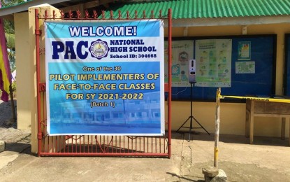 <p><strong>BACK TO SCHOOL.</strong> A quiet atmosphere pervades at the Paco National High School (PNHS) in Kidapawan City, North Cotabato as the face-to-face (F2F) classes for 172 senior high school students started on Monday (Nov. 15, 2021). Aside from the PNHS, the Bato Elementary School in Makilala town also piloted F2F classes for 114 schoolers from kindergarten to Grade 3. <em>(Photo by John Andrew Tabugoc - PNA Cotabato)</em></p>