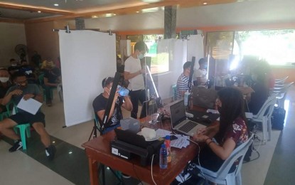<p><strong>PHILSYS REGISTRATION</strong>. The Philippine Statistics Authority (PSA) continues to conduct Step 2 Registration for the Phil Philippine ID System (PhilSys). From May to November this year, 193, 823 national identification cards have been delivered to their owners in the province and city of Iloilo. <em>(File photo courtesy of Nelida Amolar)</em></p>