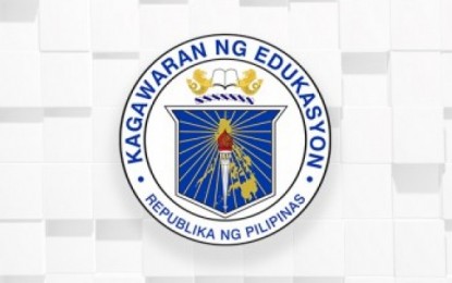 DepEd hails private sector support for smooth opening of classes ...