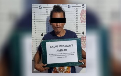 <p><strong>BOMB EXPERT.</strong> Joint police and military operatives arrest Kalmi Mustala, 42, an explosive expert-member of the Sulu-based Abu Sayyaf Group in an operation Tuesday (Nov. 23, 2021) in Barangay Maasin, Zamboanga City. Mustala was detained at the local police headquarters and will be turned over to the police in Jolo, Sulu. <em>(Photo lifted from the FB page of the 2nd Zamboanga City Mobile Force Company)</em></p>