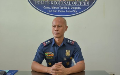 <p><strong>CONFIRMATION</strong>. Police Regional Office 6 (PRO6) spokesperson, Lt. Col. Arnel M. Solis (in photo), on Wednesday (Nov. 24, 2021) confirmed the relief of Lt. Col. Antonio B. Dizon, deputy provincial director of the Guimaras Police Provincial Office (GPPO), after an administrative case was filed against him by a subordinate before the National Police Commission (Napolcom). Solis said that Dizon will be temporarily assigned at the Regional Personnel Holding and Accounting Unit (RPHAU). <em>(PNA file photo)</em></p>