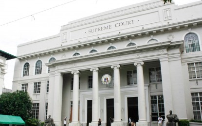 Supreme Court clears 4 lawyers in disbarment suit