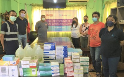 <p><strong>DONATIONS</strong>. Photo shows barangay officials in the City of Naga, southern Cebu receiving medical items from Therma Power Visayas Inc. The private firm aims to support the government’s pandemic response efforts through the donations.<em> (Contributed photo)</em></p>