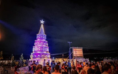 <p>Morong, Rizal Christmas tree made of recycled materials <em>(Photo courtesy of Taga-Rizal Updates Facebook)</em></p>