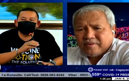 <p><strong>MONITORING.</strong> Dr. Teodoro Yu Jr. (left), medical officer of the Cagayan de Oro City Health Office, and Mayor Oscar Moreno discuss the coronavirus disease 2019 situation in the city during a press briefing on Saturday (Jan. 8, 2022). The local government has noted that the average number of cases in the city has doubled for the last two weeks. <em>(Screengrab via CDO City Information Office)</em></p>