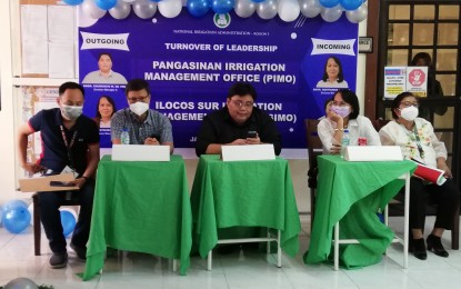 <p><strong>READYING FOR EL NIÑO</strong>. National Irrigation Administration (NIA) Ilocos acting manager Gaudencio de Vera (third from left) and the provincial irrigation managing officers of Pangasinan, La Union, Ilocos Sur and Ilocos Norte speak during a press conference in Urdaneta City on Jan. 26, 2023. De Vera assured the public that they are ready for the El Niño phenomenon. <em>(PNA File Photo by Liwayway Yparraguirre)</em></p>