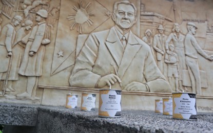 <p><strong>REMEMBERING HOLOCAUST VICTIMS.</strong> Six candles are lighted at the Philippine-Israel Friendship Park in Quezon City on Thursday (Jan. 27, 2022) to commemorate the six million Jews who perished in the Holocaust. At the time of the Holocaust, Foreign Affairs Secretary Teodoro Locsin Jr. said the refuge the Philippines gave to the fleeing victims under President Manuel L. Quezon's Open Door Policy was a defining moment in the country's friendship with the Jews.<em> (Photo courtesy of Israel Embassy in Manila)</em></p>