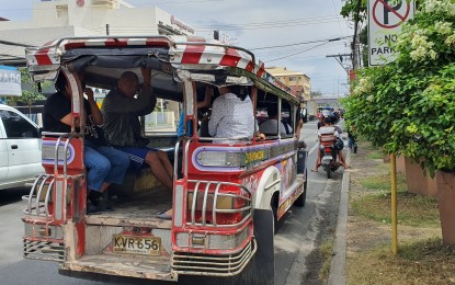 <p><strong>CLEAN AIR.</strong> A public utility jeepney plies along Velez Street in Cagayan de Oro City. The City Local Environment and Natural Resources Office said Thursday (June 9, 2022) more than 50 percent of vehicles, mostly coming from the public transportation sector, are struggling to comply with the anti-smoke belching requirement under the Philippine Clean Air Act of 1999. <em>(PNA file photo by Nef Luczon)</em></p>
