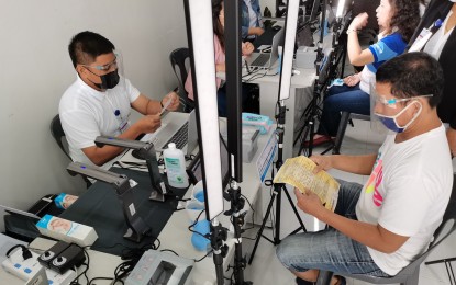 <p><strong>PHILSYS LIST-UP.</strong> Negros Oriental logs more than 30,000 registrants to the Philippine Identification System from January 24-February 22 this year. The Philippine Statistics Authority briefly stopped the registration to the national ID system after the onslaught of Typhoon Odette in December last year.<em> (PNA file photo)</em></p>