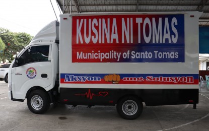 <p><strong>DISASTER RESPONSE UNIT.</strong> Mayor Ernesto Evangelista of Sto. Tomas, Davao del Norte says Wednesday (Feb. 23, 2022) they have bought a mobile kitchen for disaster response that will provide hot meals to disaster victims. The mobile kitchen features a public address system, a water dispenser, a waste tank, a food burner among others. <em>(Photo courtesy of Sto. Tomas MIO)</em></p>