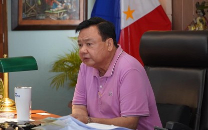 <p><strong>GET VACCINATED</strong>. Iloilo City Mayor Jerry Treñas appeals to the eligible population to get vaccinated or have their booster dose amid increases in Covid-19 cases. In a press conference on Monday (July 11, 2022), he said there is a need to get children vaccinated in preparation for the face-to-face classes in November. <em>(PNA file photo by Arnold Almacen/City Mayor’s Office)</em></p>
