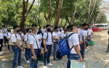 1.8K applicants sign up with PH Army in recruitment caravan