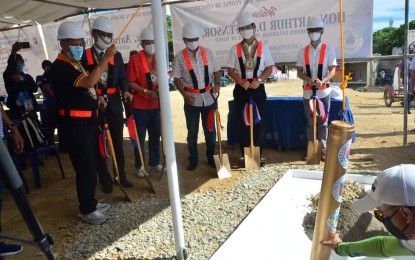 <p><strong>NEW FISH PORT</strong>. The municipality of Concepcion in Iloilo province on Wednesday (March 16, 2022) holds a groundbreaking ceremony for its new fish port that will be funded through a grant from the Korea International Cooperation Agency. The PHP150 million project was in response to the severe damage of super typhoon Yolanda to the port facility. <em>(Photo courtesy of Balita Halin sa Kapitolyo FB page)</em></p>