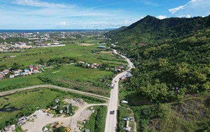 <p><strong>NEW ROAD</strong>. An aerial view of Tacloban Bypass Road. The Department of Public Works and Highways (DPWH) has fully completed the PHP2.12 billion Tacloban City Bypass Road after seven years of construction. <em>(Photo courtesy of DPWH Region 8)</em></p>