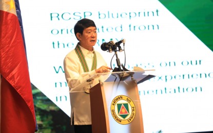 <p>Department of the Interior and Local Government (DILG) Secretary Eduardo Año <em>(Photo courtesy of Philippine Army)</em></p>