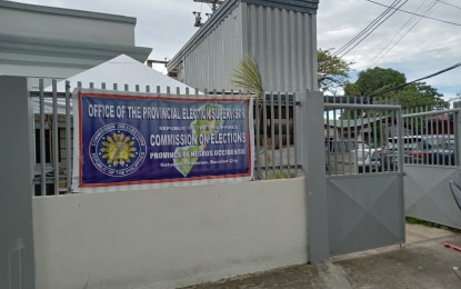 <p><strong>REGISTRATION</strong>. The office of the Commission on Elections (Comelec) - Province of Negros Occidental in Bacolod City. About 116,045 residents of Negros Occidental, including those from Bacolod City, have registered with the Comelec in a recently concluded three-week list-up ahead of the Barangay and Sangguniang Kabataan elections in December.<em> (PNA Bacolod file photo)</em></p>
