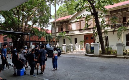 <p><strong>NETFLIX SERIES</strong>. The Ker and Company building in Iloilo City is one of the venues for the shoot of the Netflix series “A Love to Kill” on March 20, 2022. City Tourism Operations Officer Florence King H. Erlano, in an interview on Tuesday (March 22) said the filming has brought business and generated employment in the city and province of Iloilo. <em>(Photo courtesy of Florence King H. Erlano)</em></p>