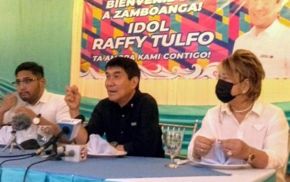 <p><strong>SIN TAX.</strong> Senatorial aspirant Raffy Tulfo (center) proposes Monday evening (April 4, 2022) that the government impose a sin tax on the operations of online cockfighting or e-sabong, instead of suspending its operation. Tulfo and his campaign party arrived in Zamboanga City Monday afternoon (April 3) to meet with local supporters.<em> (Photo courtesy of Remus Lim Ong)</em></p>