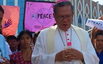<p><strong>ONE FOR PEACE.</strong> Cotabato Archbishop Angelito Lampon, OMI, DD joins the Muslim world in the observance of the month-long fasting period of Ramadan, as the Catholic faithful prepares for the weeklong Holy Week. The Catholic clergy here describes the twin observance as meaningful, noting that the two major religions in the archdiocese and Bangsamoro region jointly hold important religious events – fasting and the season of Lent. <em>(Photo courtesy of the Archdiocese of Cotabato)</em></p>