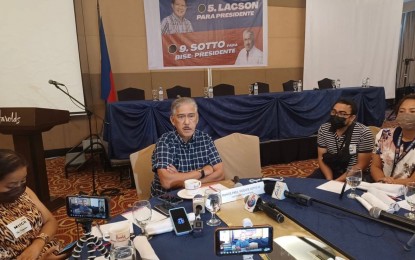 <p><strong>ELECTION SURVEYS</strong>. Senate President Vicente Sotto III answers questions from the media during a press briefing at a hotel in the uptown area of Cebu City on Thursday (April 7, 2022). Sotto said setting guidelines in the release of election-related surveys can be a "good piece of legislation" for the incoming legislators in the 19th Congress after the May 9 elections.<em> (PNA photo by John Rey Saavedra)</em></p>