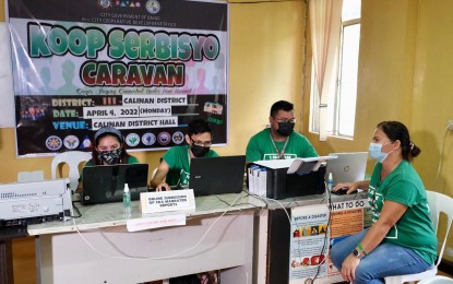 <p style="text-align: left;"><strong>SERVICE CARAVAN.</strong> To help non-operational cooperatives in the city avoid dissolution, the Davao City Cooperative Development Office organized the 'Koop Serbisyo Caravan' so they can immediately comply with their lacking requirements. City cooperative chief Luzminda Eblamo says in an interview Friday (April 8, 2022) about 300 cooperatives in the city are bound for dissolution.<em> (File Photo from the City Government of Davao)</em></p>