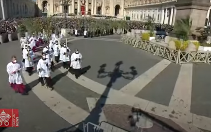 <p style="text-align: left;">Palm Sunday celebration at St. Peter's Square, Vatican City on Sunday (April 10, 2022) <em>(Screegrab from vatican.va)</em></p>