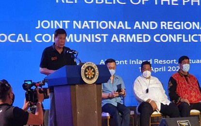 <p><strong>ANTI-INSURGENCY GAINS.</strong> In his visit to Butuan City Tuesday (April 12, 2022),  President Rodrigo Duterte cites the gains of the National Task Force to End Local Communist Armed Conflict in the Caraga Region. Provincial officials also affirm their support for the programs and services of the anti-insurgency body.<em> (Photo courtesy of PIA-Caraga)</em></p>