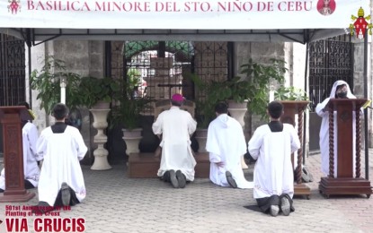 Cebuanos remember planting of Magellan’s Cross thru 'Via Crucis'