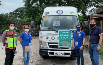 <p><strong>FREE RIDES.</strong> Public utility vehicles in Central Luzon offer free rides to commuters following the relaunch of the Service Contract Program in the region on April 13, 2022. So far, a total of 19,467 free rides were given out by 95 PUVs plying different routes in the provinces of Tarlac, Bulacan, Pampanga, and Bataan. <em>(Photo courtesy of LTFRB-3)</em></p>