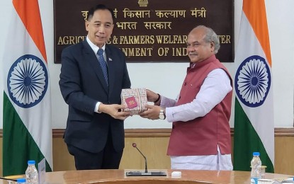 <p><strong>BILATERAL AGREEMENT</strong>. The Philippines, represented by Agriculture Secretary William Dar, renews bilateral partnership with India, represented by India's Agriculture Minister Narendra Singh Tomar in Krishi Bhavan, New Delhi on Friday (April 22, 2022). The two parties agreed to renew cooperation to further boost food production. <em>(Photo Courtesy: Secretary William Dar)</em></p>