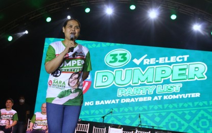 <p><strong>DRIVER'S WELFARE.</strong> Dumper PTDA (Drivers United for Mass Progress and Equal Rights – Philippines Taxi Drivers Association) Rep. Claudine Diana Bautista-Lim assures drivers in Davao City Sunday (May 1, 2022) her group will push for the continuation of insurance and fuel subsidy to drivers if reelected for a second term.  She said this is contained in the Magna Carta for Public Transportation Drivers Bill that she will advocate in her second term.<em> (PNA photo by Robinson Niñal Jr.)</em></p>