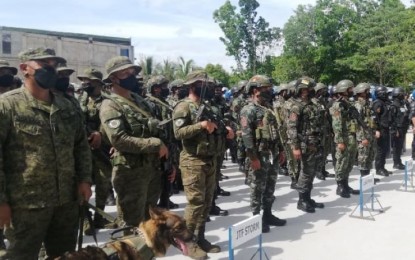 <p><strong>POLL DUTY.</strong> Some of the soldiers who will secure elections in Eastern Visayas during a send-off ceremony on May 4, 2022 at the police regional headquarters in Palo, Leyte. A top official of the Philippine Army has asked the public to be vigilant against possible distractions and intimidation of voters on Election Day. <em>(PNA photo by Sarwell Meniano)</em></p>